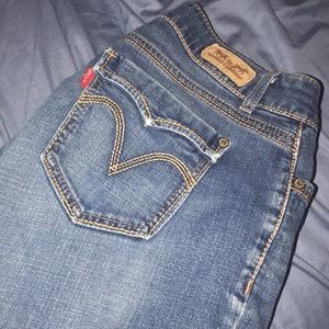 Levi’s straight jeans